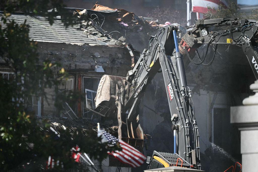 美政府停摆期白宫2.5亿美元爆改东翼，豪华宴会厅引争议