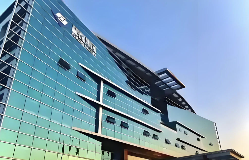 前三季净赚超70亿！“玻璃大王”曹德旺辞任，长子“接棒”