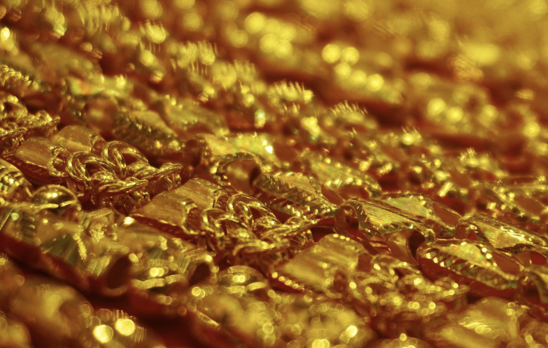 深夜重磅！现货黄金单日暴跌6.3% 创12年最大跌幅