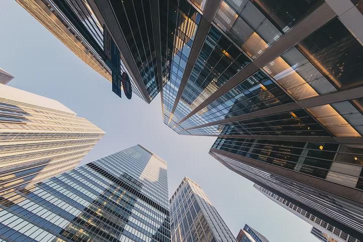 9月楼市现回暖迹象：商品房销售激增，70城房价降幅趋缓