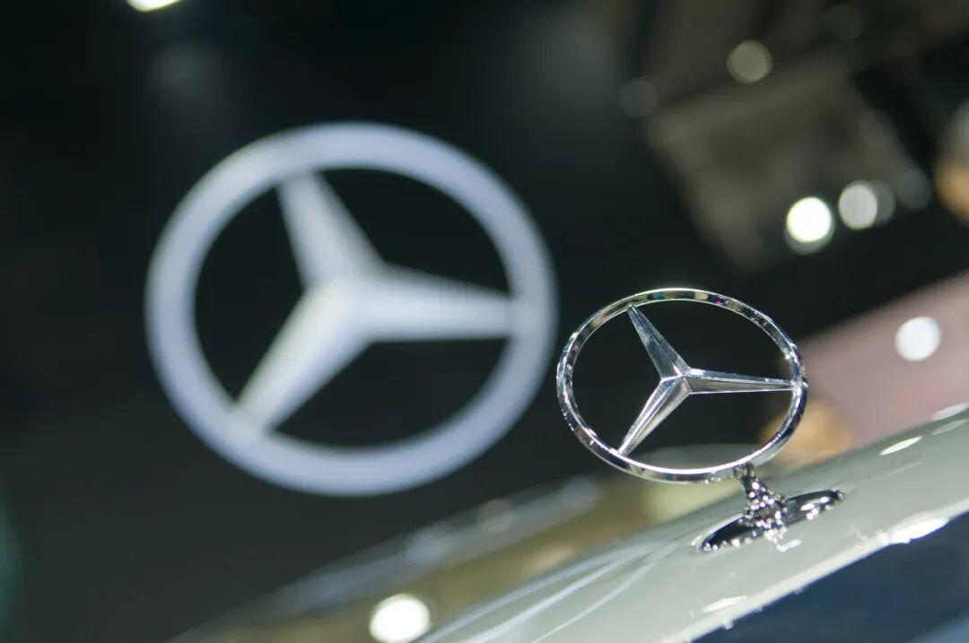 奔驰启动3万人裁员计划，三季度销量同比降12%