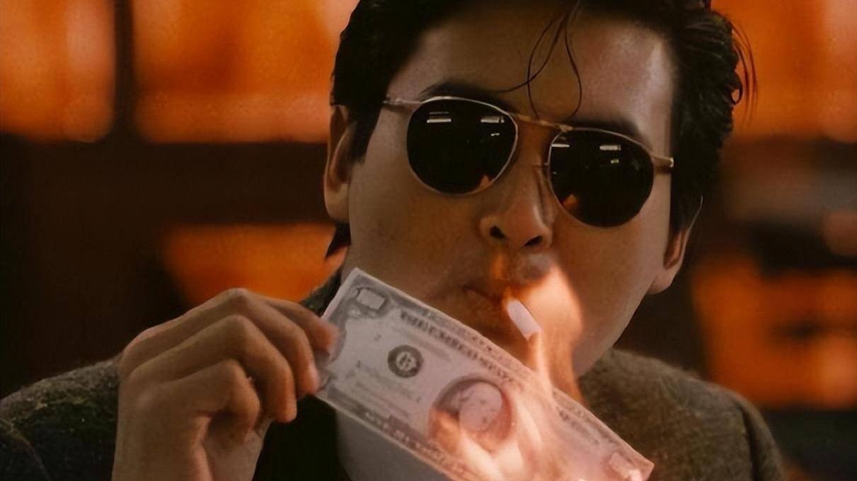 《CS2》饰品市场崩盘：一行代码蒸发20亿美元，虚拟资产投资风险几何？