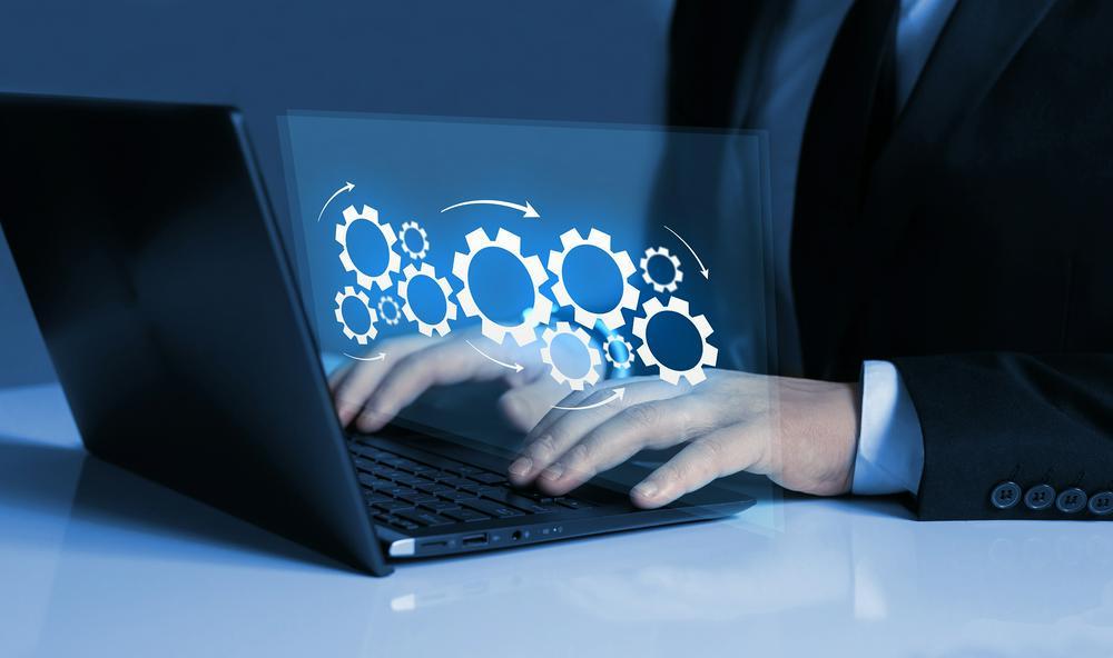 国海证券前固收首席靳毅辟谣：炒黄金期货赚14亿传闻不实，已报警