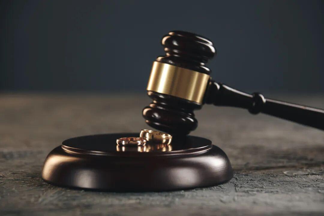 《再见爱人5》惊变资本丑闻：恋综变法制节目背后的真相