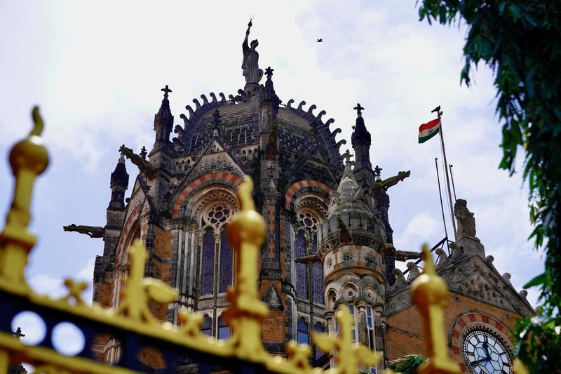 外资撤离超170亿美元，印度股市为何仍逼近历史高位？