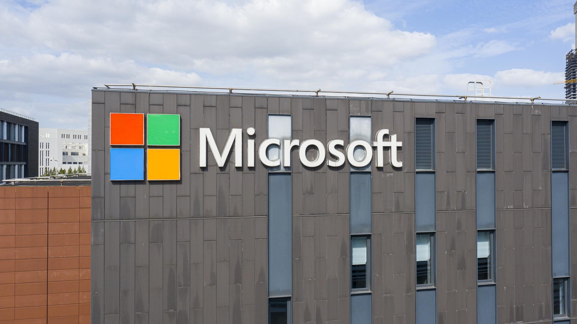 微软AI投资显成效：OpenAI回报达10倍，资本支出创新高