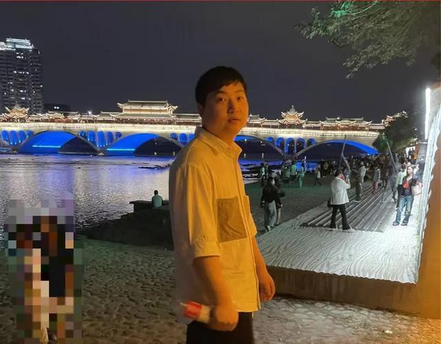 河南小伙8年逆袭：从月薪3千到年销3000万，电商爆款打造秘诀