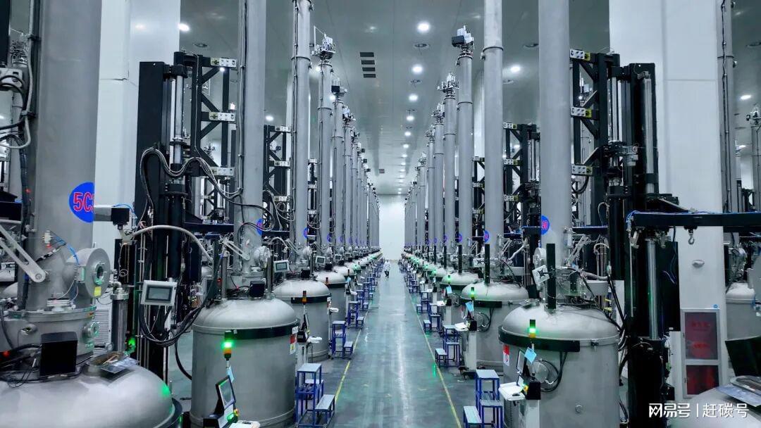 光伏行业反内卷成功案例：弘元绿能如何实现全产业链困境反转