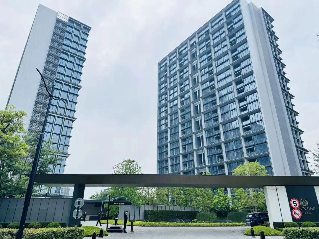 保利发展三季报出炉：昔日销冠为何陷入亏损困局？