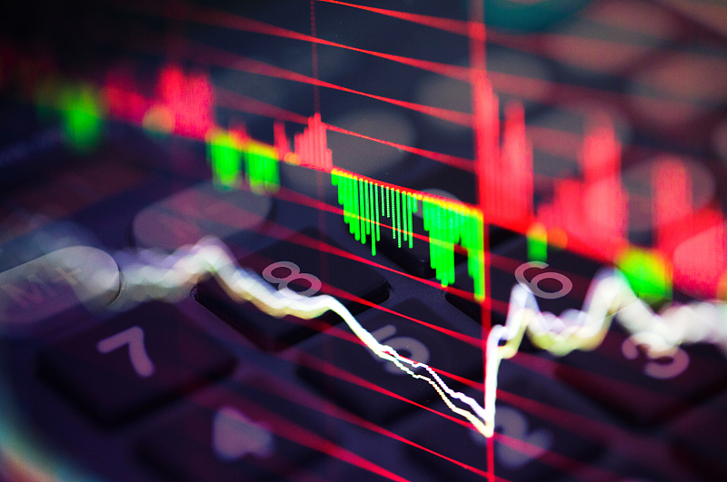 韩国综合股价指数单日大跌2.85%，韩元汇率同步走弱