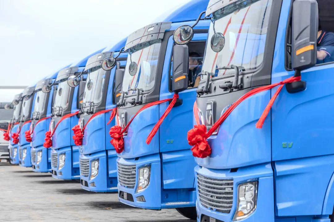 2025年1-10月新能源重卡销量榜：徐工领跑，重汽、福田表现亮眼