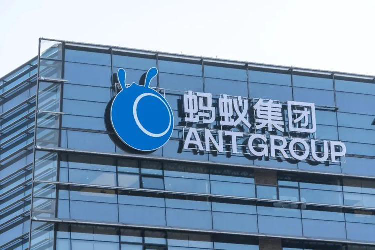 蚂蚁集团战略升级：健康业务成新支柱，AI驱动未来布局