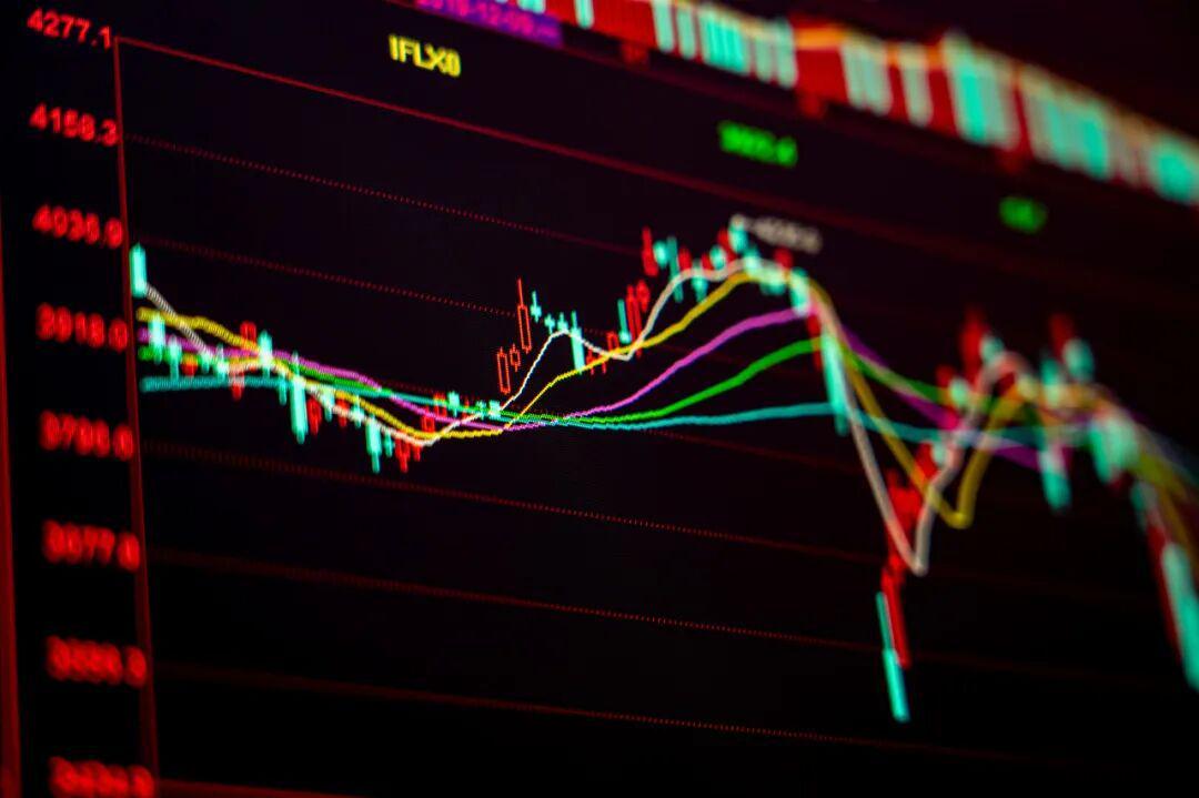 天孚通信股价暴涨16倍后大跌，两大股东套现22亿离场引关注