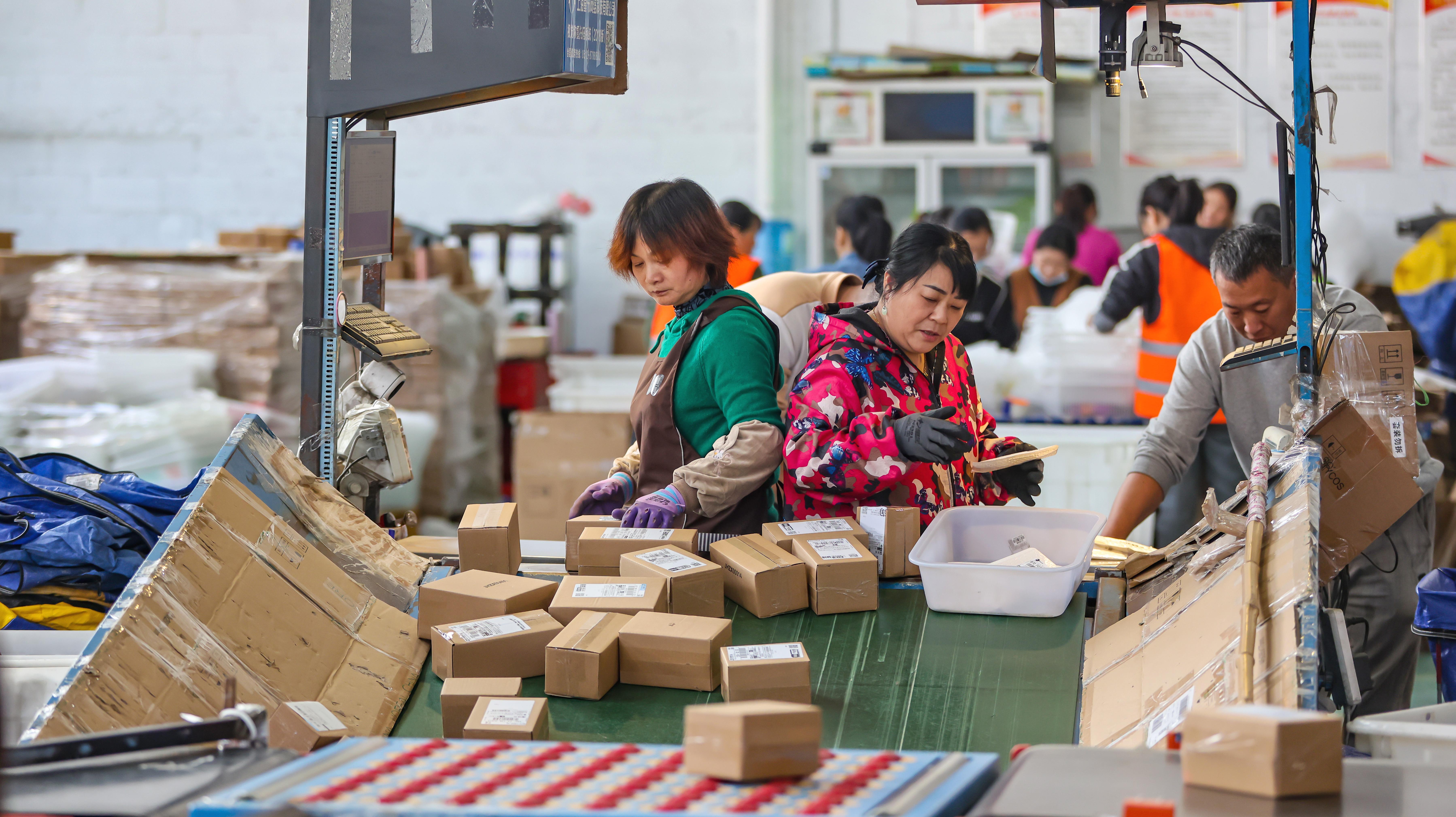 最强比价王：零售渠道失控与品牌生存法则