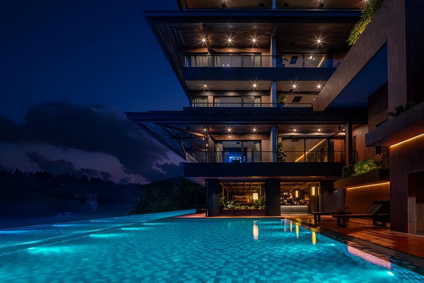 澜沧江畔藏着“傣韵艺术匣子”！拾贰澜非遗酒店让度假住进文化里