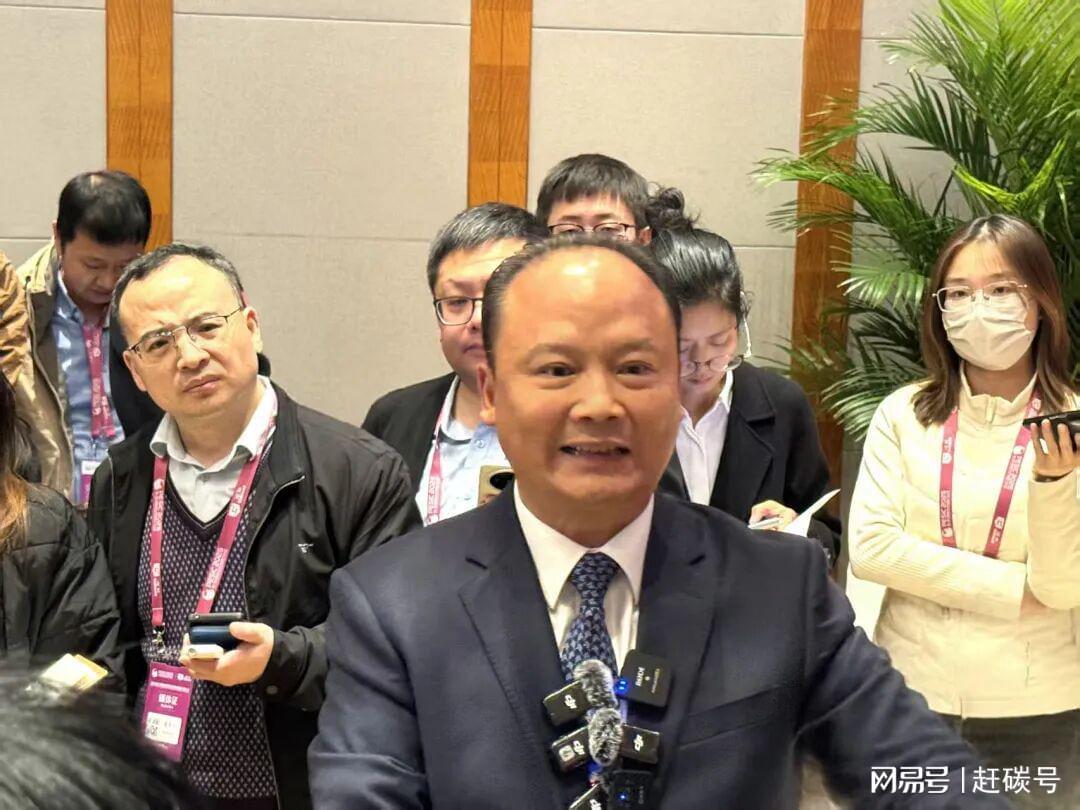 光伏行业破局之道：刘汉元直面反内卷与反垄断争议