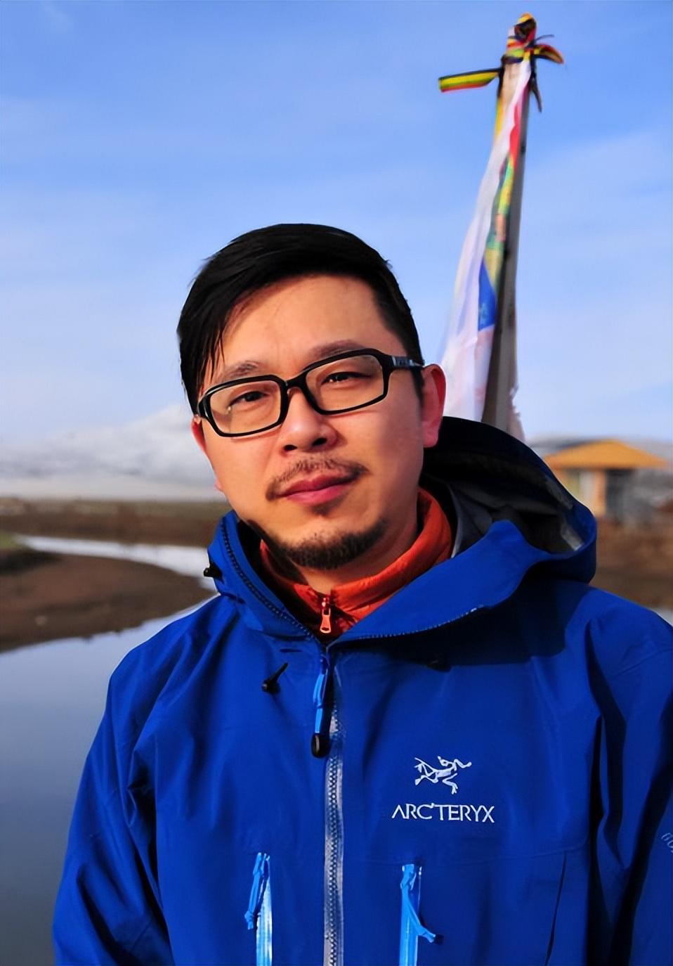 李鹏坤与陨石科技：沙盒生存游戏领域的理想与现实之路