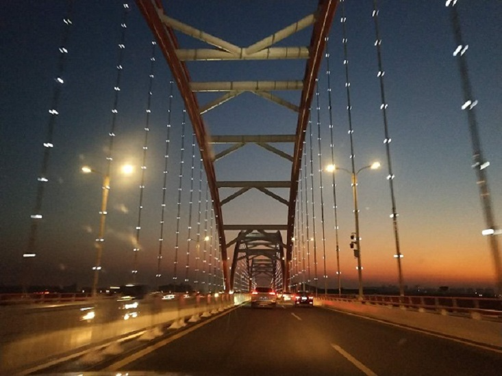 2025年游戏行业复苏：老牌厂商如何借政策与AI实现高增长？