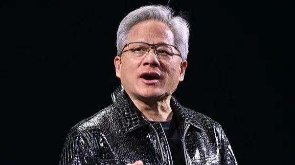 英伟达财报揭晓在即：3200亿美元市值波动背后的AI产业风向标