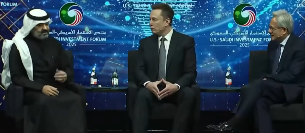 马斯克黄仁勋对谈：AI会让你更忙，人形机器人将成为有史以来最大的产业