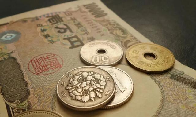 高市早苗涉台言论引发连锁反应：日本旅游业受挫，日元贬值压力加剧