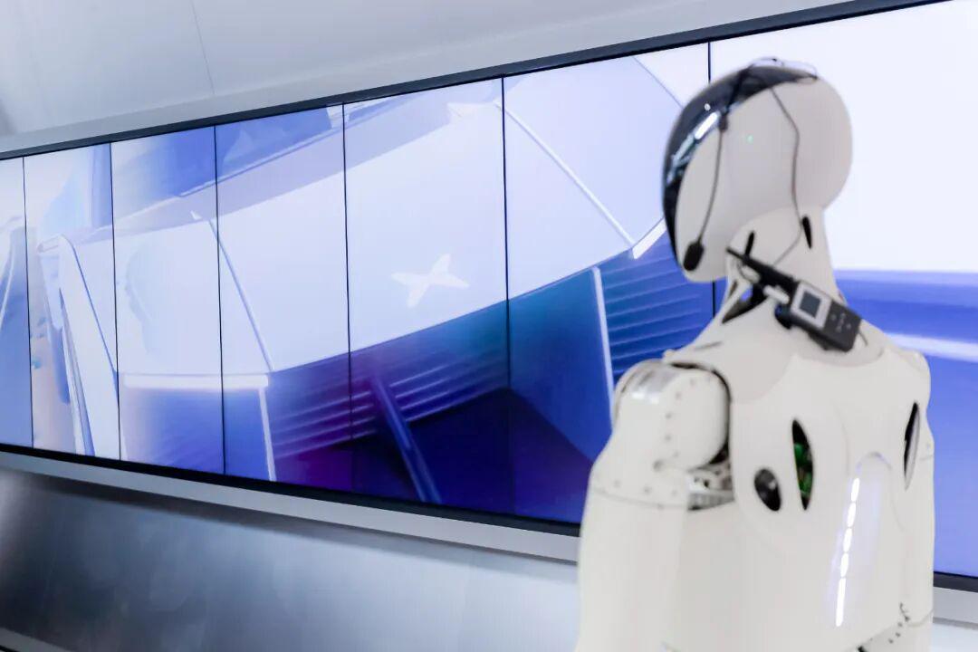 小鹏汽车：从车企到物理AI生态巨头的跨越之路