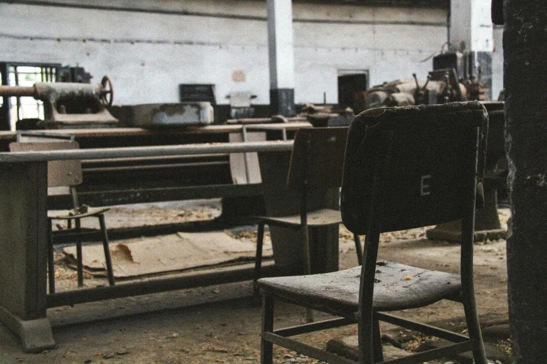 罗马仕工厂停产、股权冻结：消费电子行业安全与品质的警钟