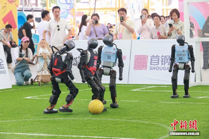 服贸会机器人“破圈”应用：从炫技到场景落地的无限机遇