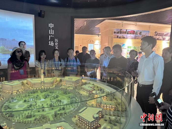 两岸媒体人共探大连：城市发展脉络与历史文化交融