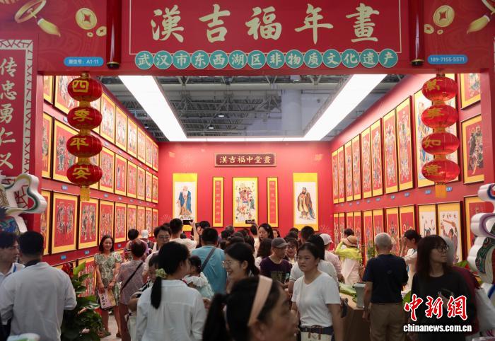 多省非遗亮相武汉：传统技艺焕发时尚新活力