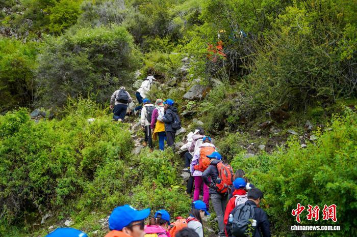 2025西藏户外徒步大会圆满落幕 120余名爱好者共赏高原美景