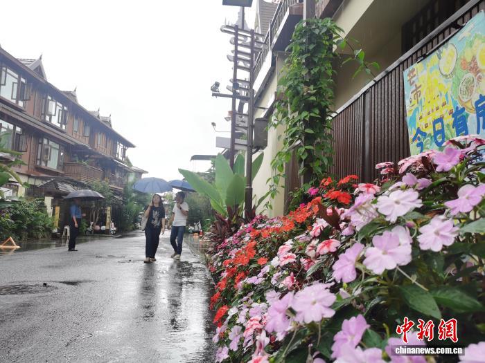 前8月云南德宏旅居人数激增41.5%，生态宜居成热点