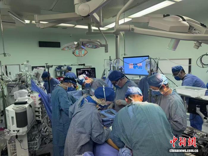 云南首例心脏非停跳人工心脏植入术成功 终末期心衰患者获救