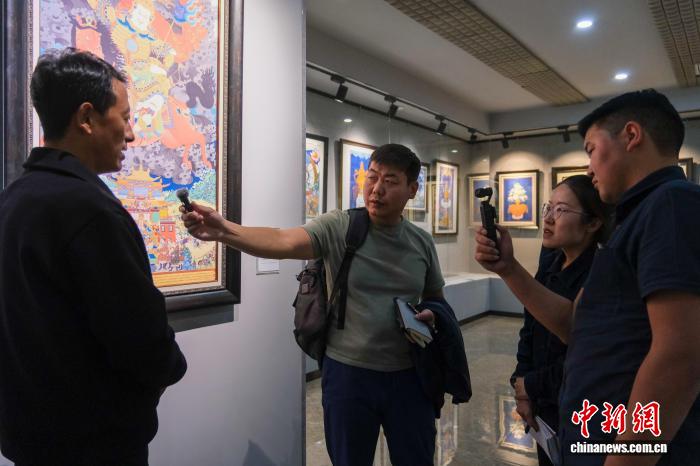 国际媒体人探访西藏：亲历高原发展的真实图景