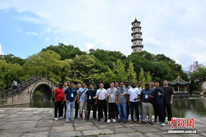 国际航标专家温州探秘：古塔见证‘海丝’辉煌助航智慧
