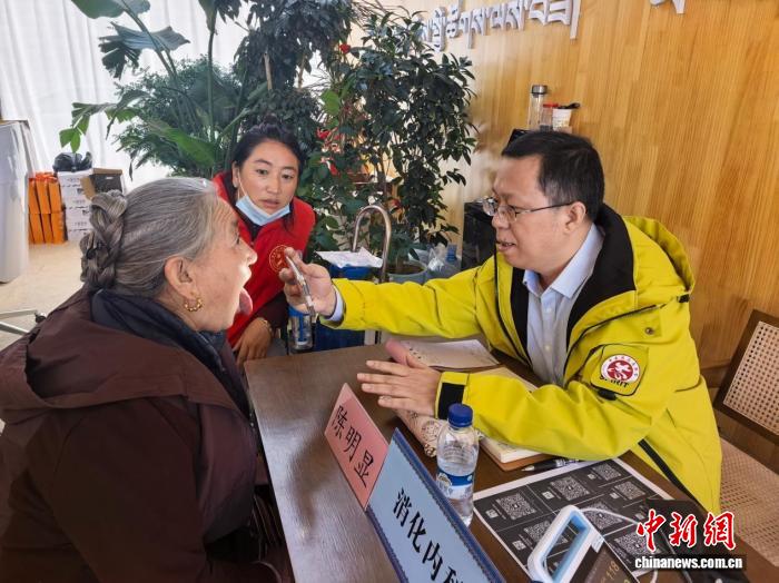 “雪域高原扶阳护心”健康义诊活动在拉萨开展