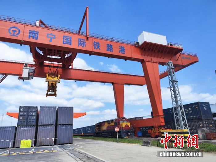 广西始发中越班列发运量激增，超去年总量33%