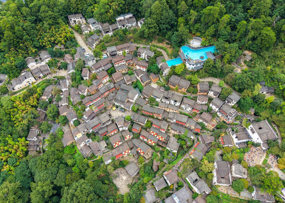 江西婺源篁岭村晾晒场景