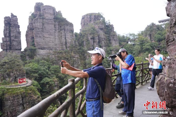 桂林至韩国仁川航线国庆复航 广西山水获韩国旅游界高度评价