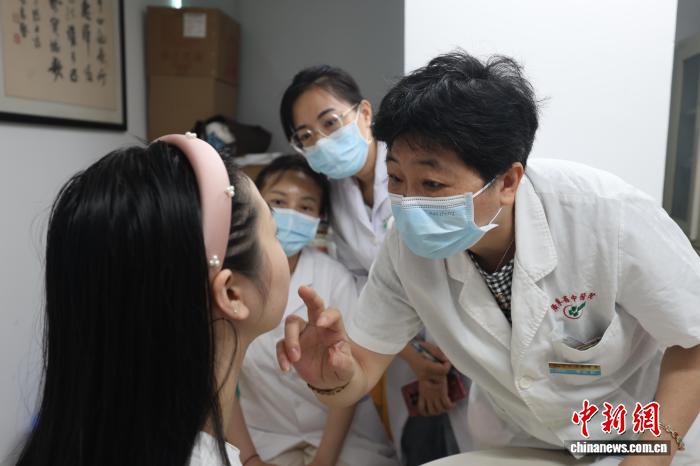 台风天坚守岗位：广东医护人员的生命守护者