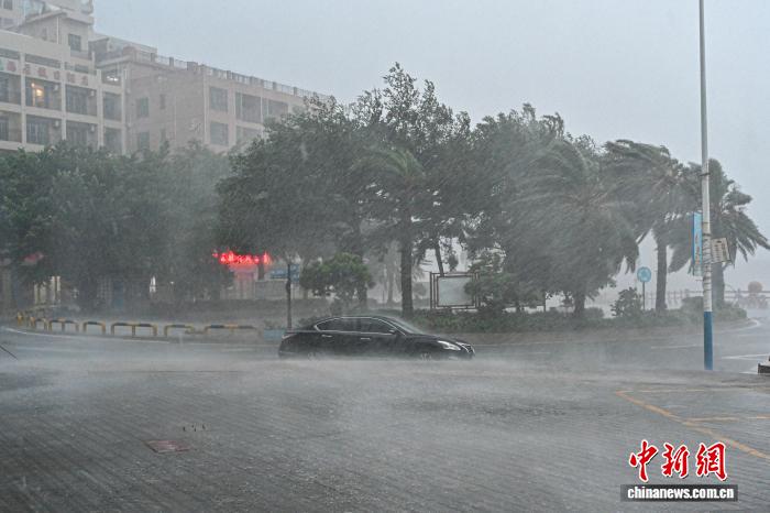 台风‘博罗依’来袭！海南广西受影响，秋台风为何频发？