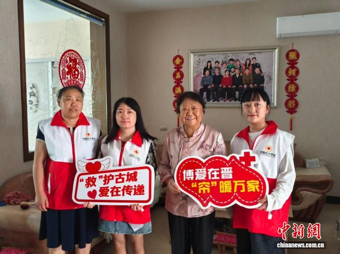 山西祁县：古城灯火照亮空巢老人的温暖家园