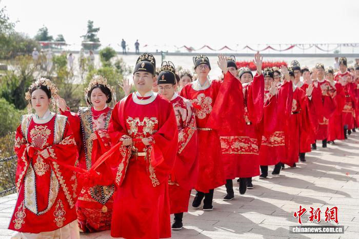 江西南昌集体婚礼现场
