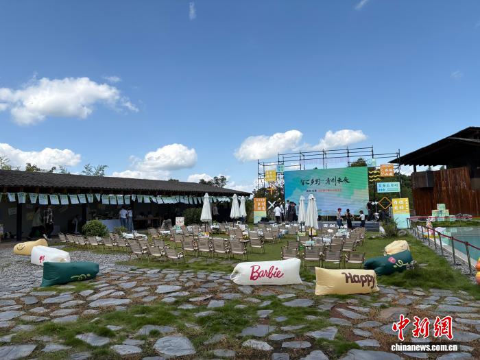 环境优美的安石村