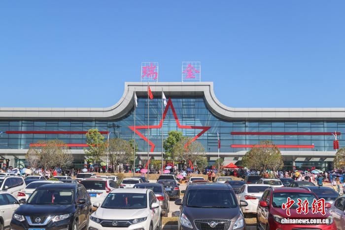 瑞金机场航站楼全景