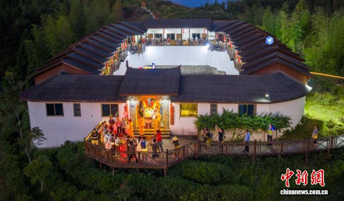 福建大田国庆新玩法：非遗进景区引爆旅游热潮