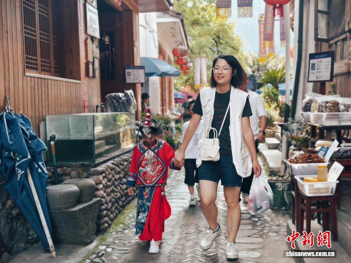 畲族风情引客来：景宁“山哈”奏响乡村文旅融合新乐章