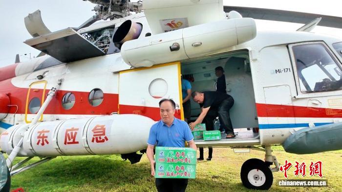 直升机抵达徐闻救灾一线
