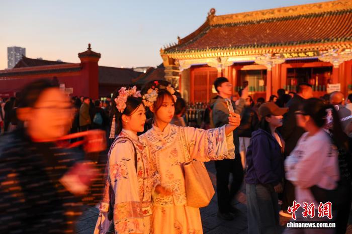 辽宁文博夜游：沉浸式体验点亮假日文化新风尚