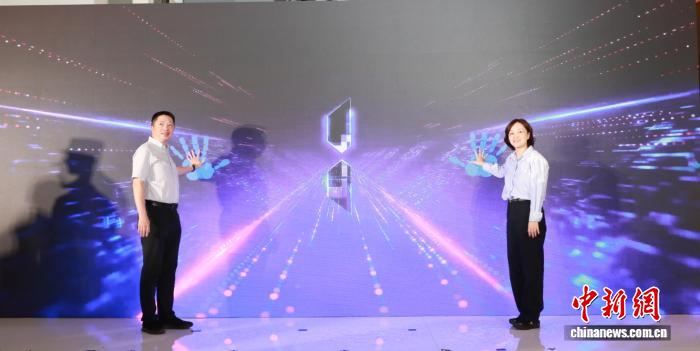 上海科技馆与上海市精神卫生中心联名文创揭幕现场